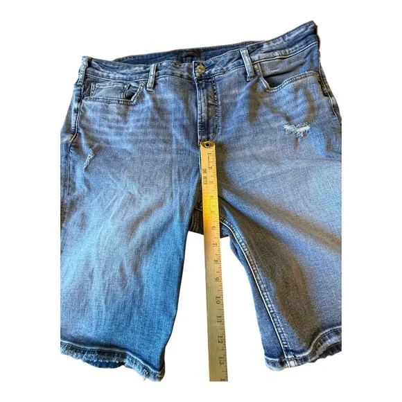 Silver Jeans Co Shorts Womens Sz 20 Avery Bermuda Blue Denim Mid Rise - Picture 14 of 14